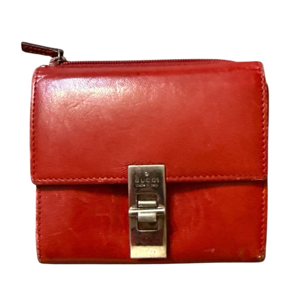 Gucci Red Leather Wallet with Lock Closure – Vintage Style